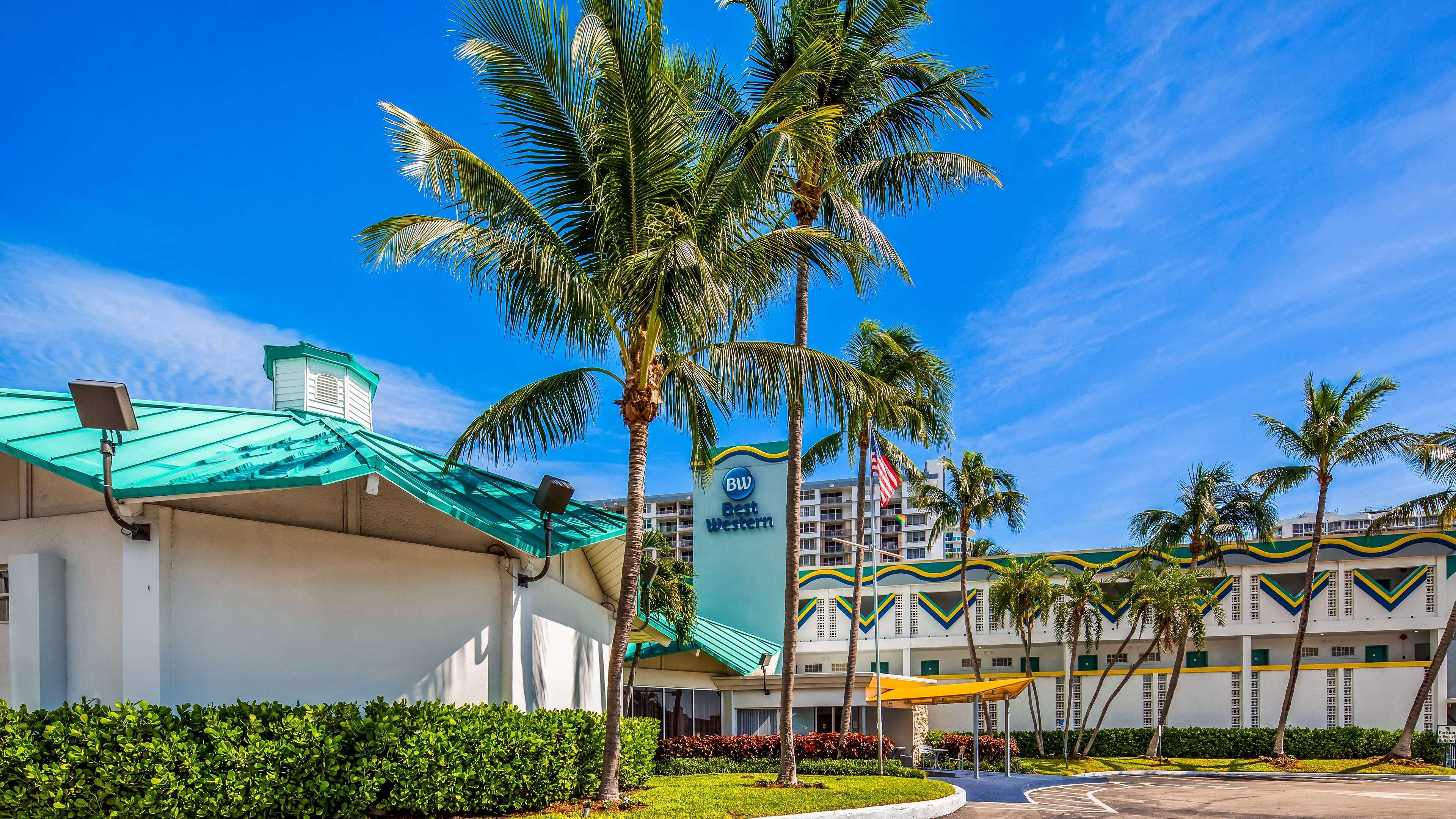 Best Western On The Bay Inn & Marina North Bay Village Exterior photo